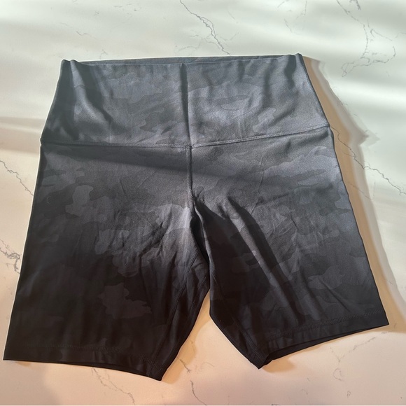 Lululemon Align Short 8” - Heritage 365 Camo Deep Multi - Picture 3 of 7